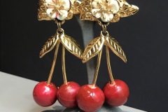 Garments Vintage - Goldene Ohr-Clips mit süssen, roten Kirschen
