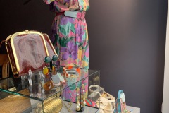 Garments Vintage - Bunter Overall und 80er Accessoire